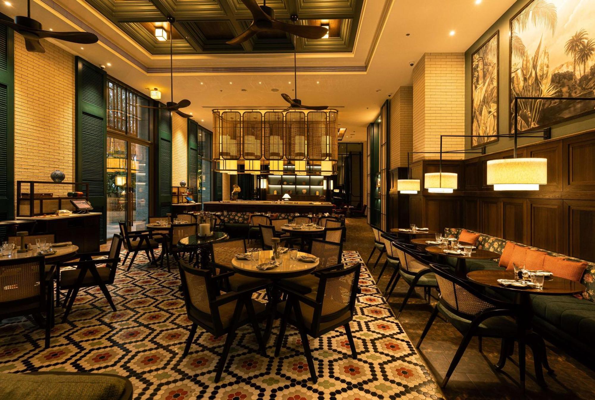 Radisson Blu Hotel & Spa, Nashik Exterior photo